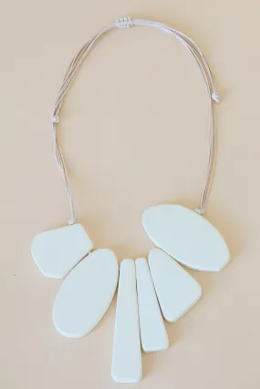 Ariel Necklace in Cream