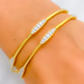 Beautiful Slender Diamond   18k Gold  Bangle