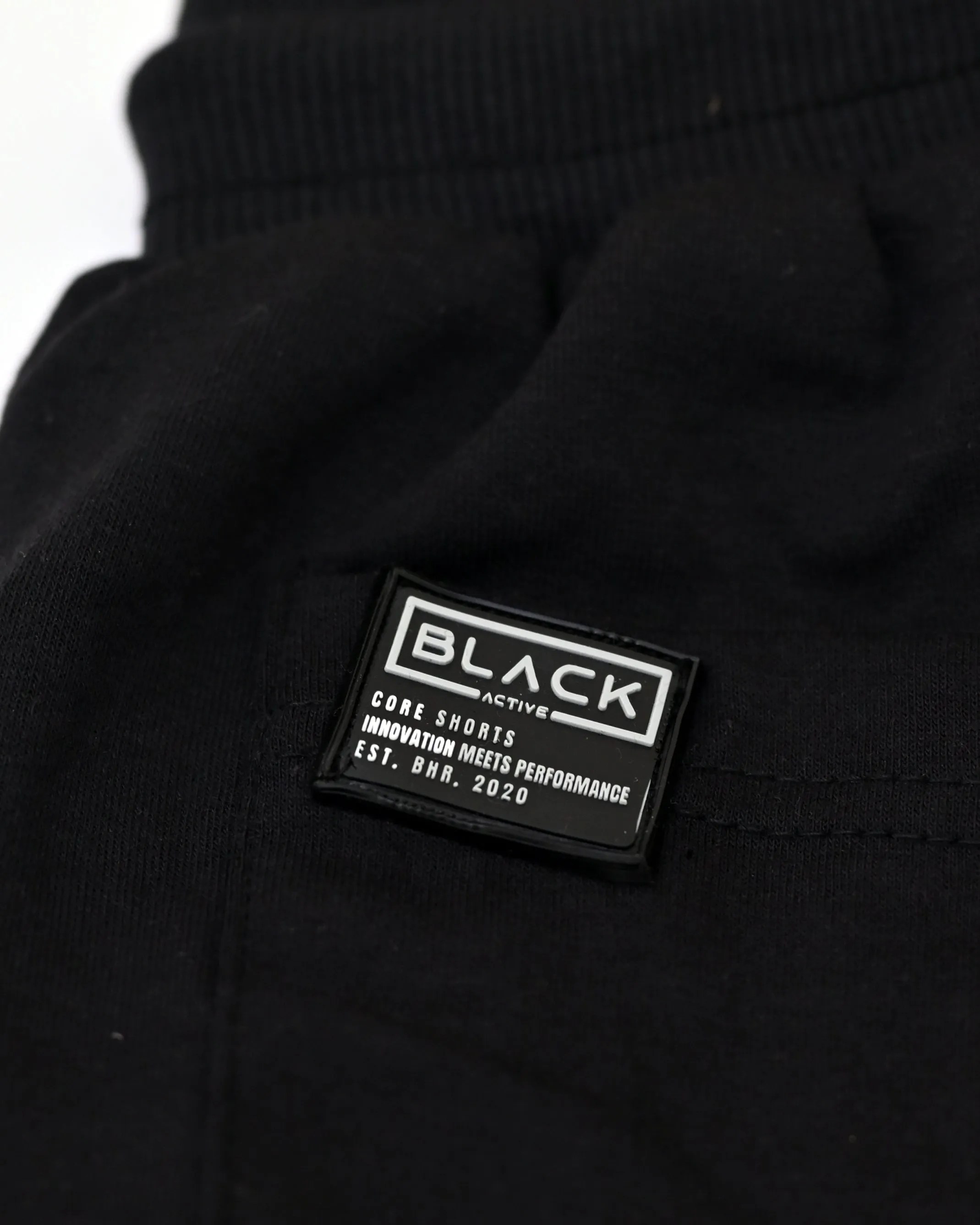 CORE SHORTS BLACK