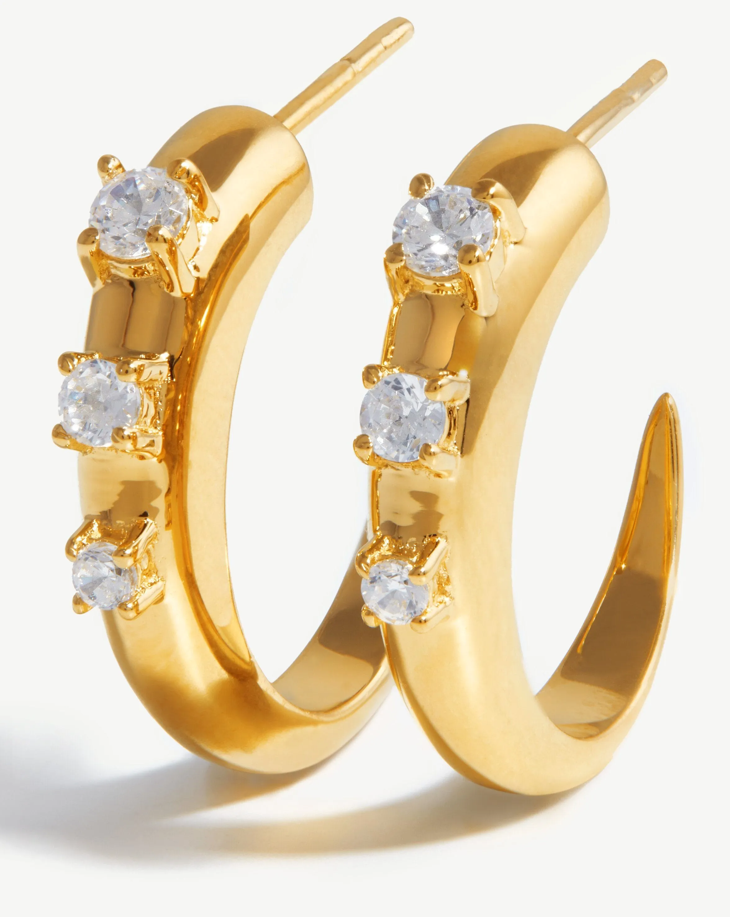 Medium Claw Studded Hoop Earrings